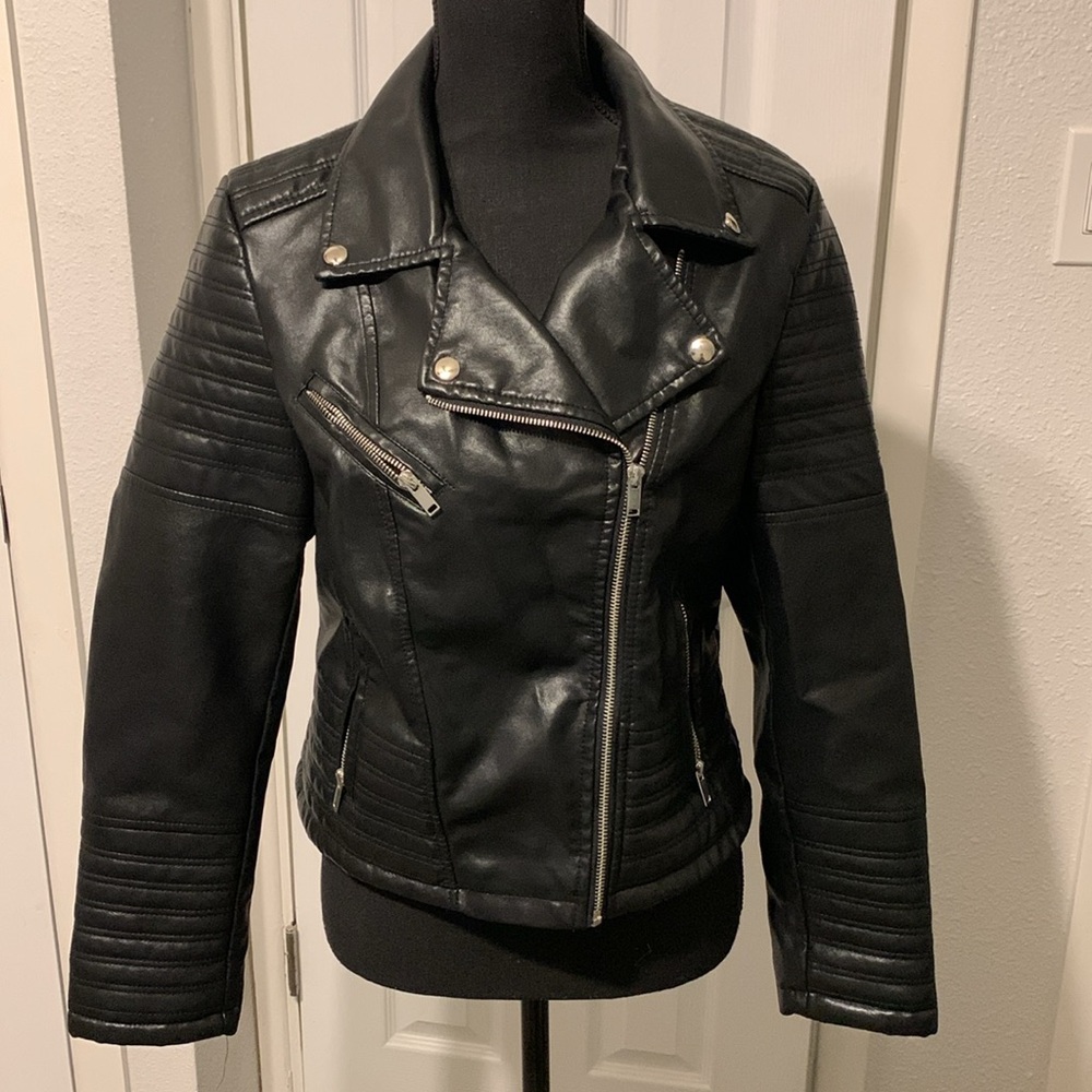 Women’s Leather Jacket